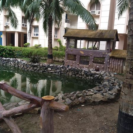 La Platina Premium Suites, Near Puri Sea Beach Exterior photo