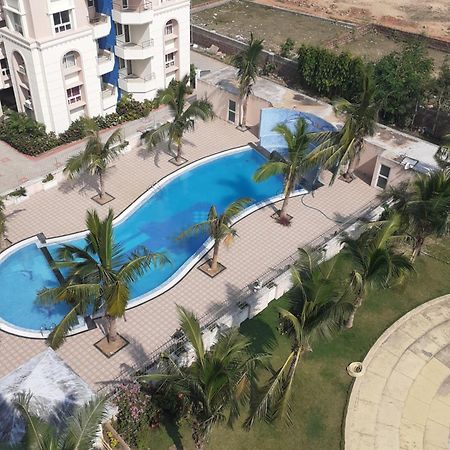 La Platina Premium Suites, Near Puri Sea Beach Exterior photo