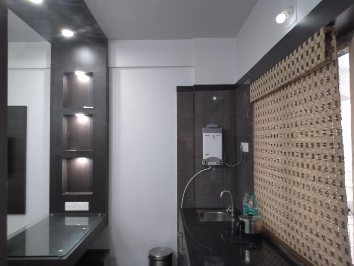 La Platina Premium Suites, Near Puri Sea Beach Exterior photo