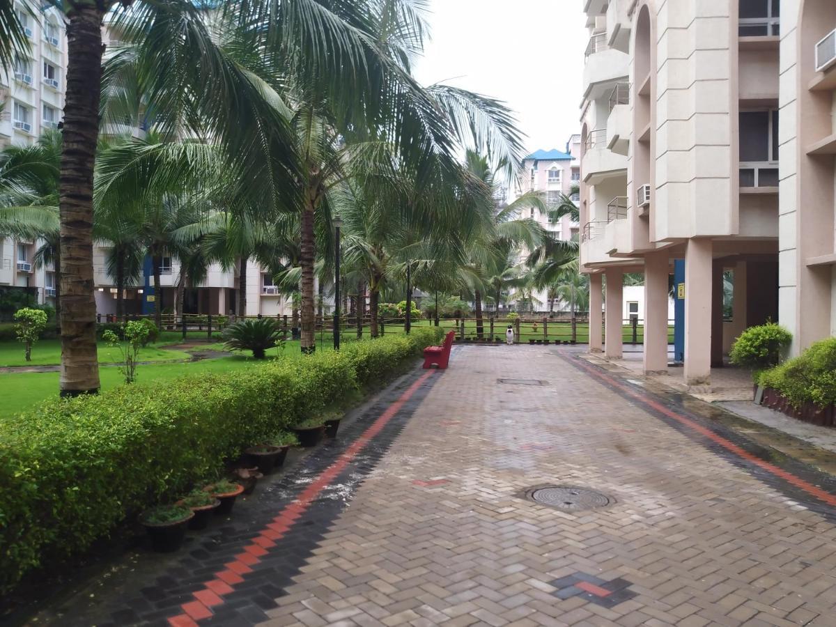 La Platina Premium Suites, Near Puri Sea Beach Exterior photo