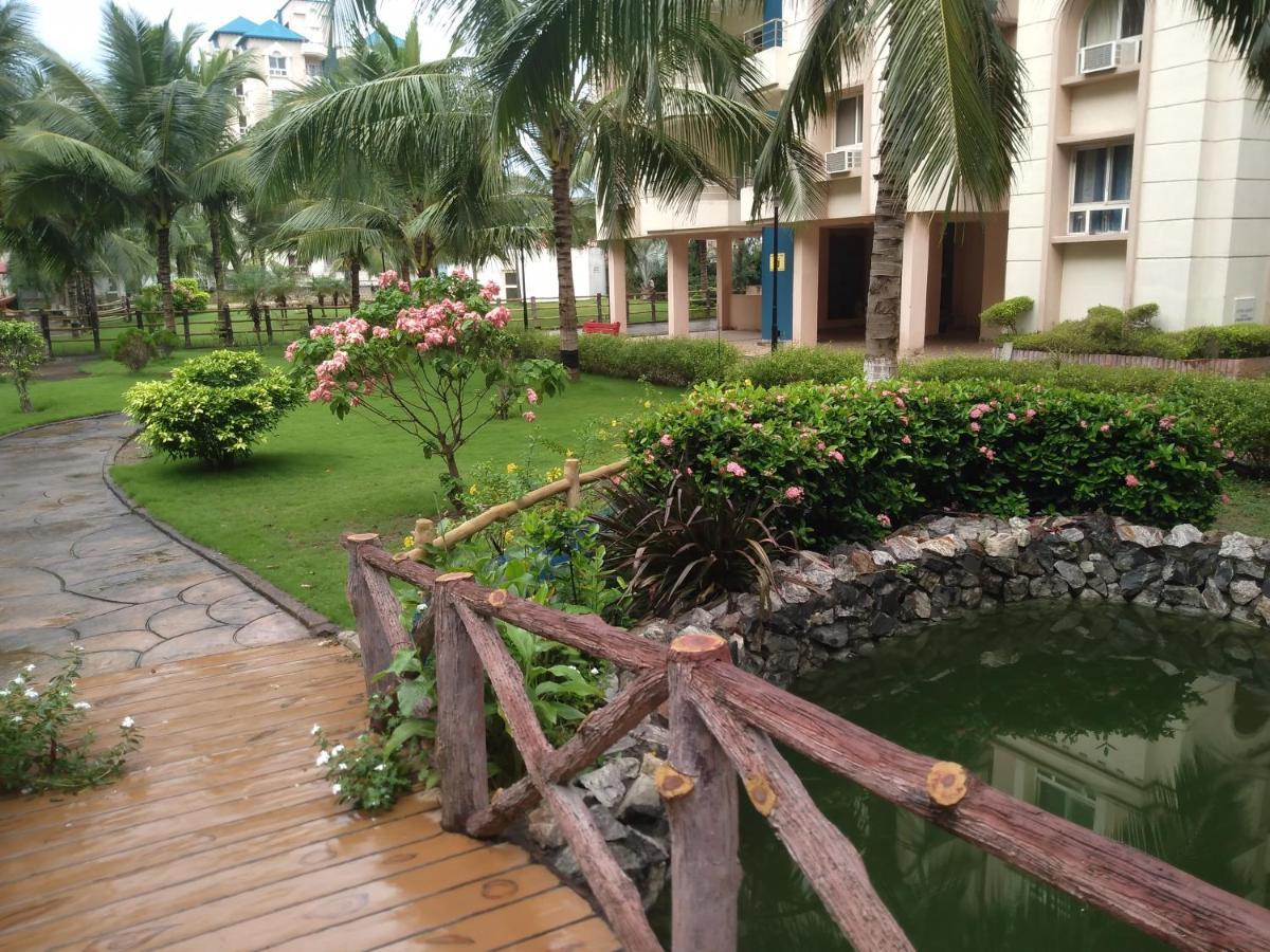 La Platina Premium Suites, Near Puri Sea Beach Exterior photo