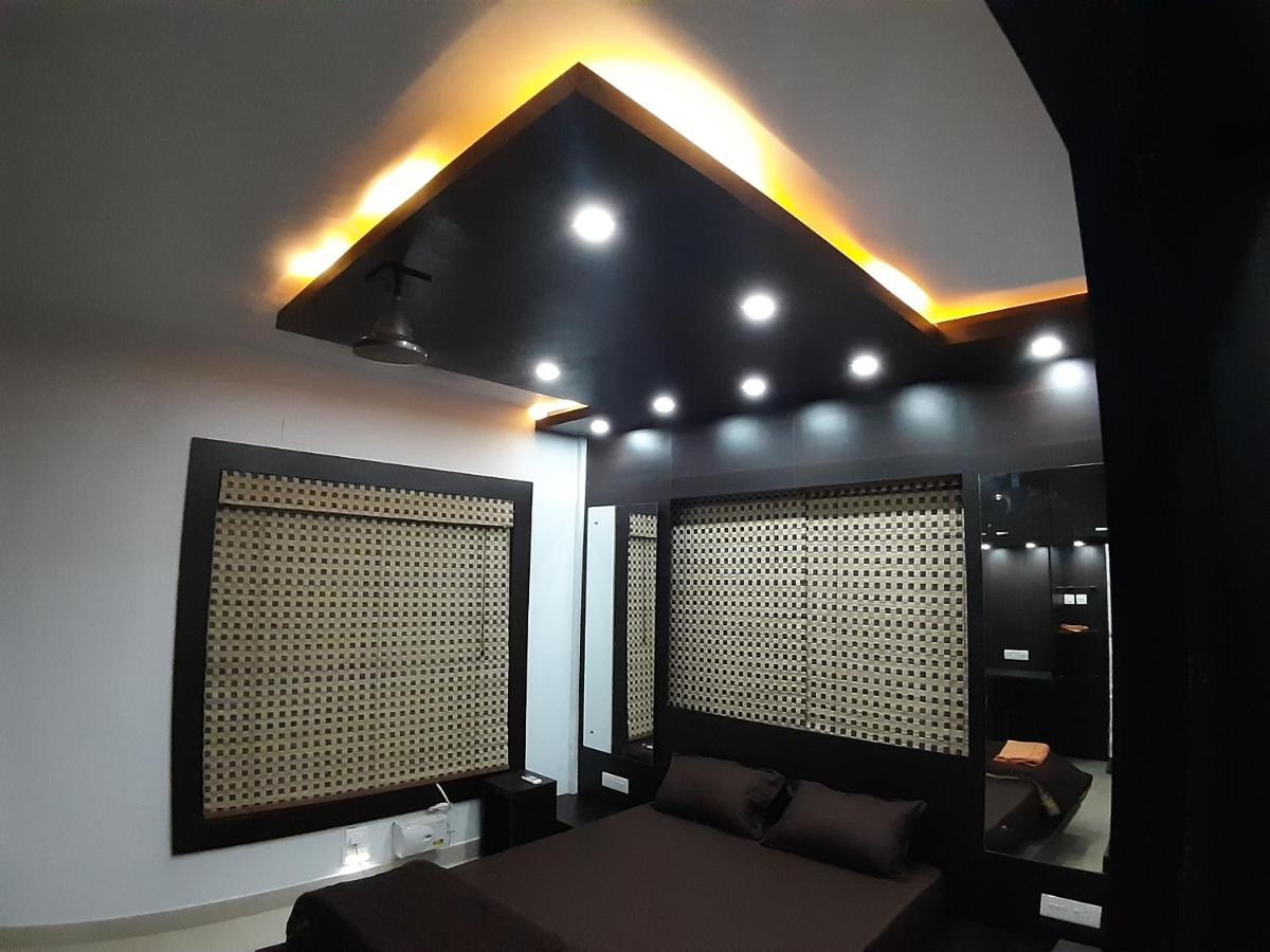 La Platina Premium Suites, Near Puri Sea Beach Exterior photo