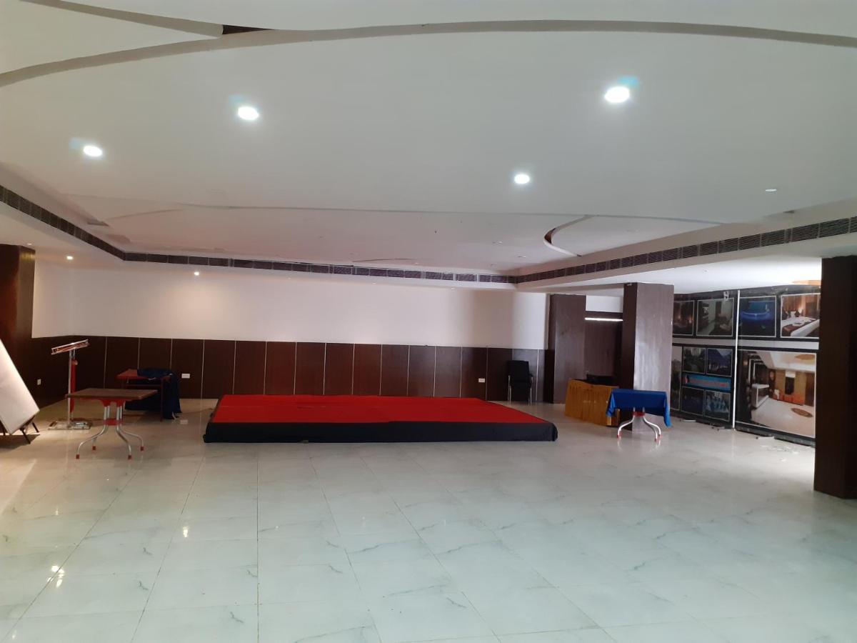 La Platina Premium Suites, Near Puri Sea Beach Exterior photo